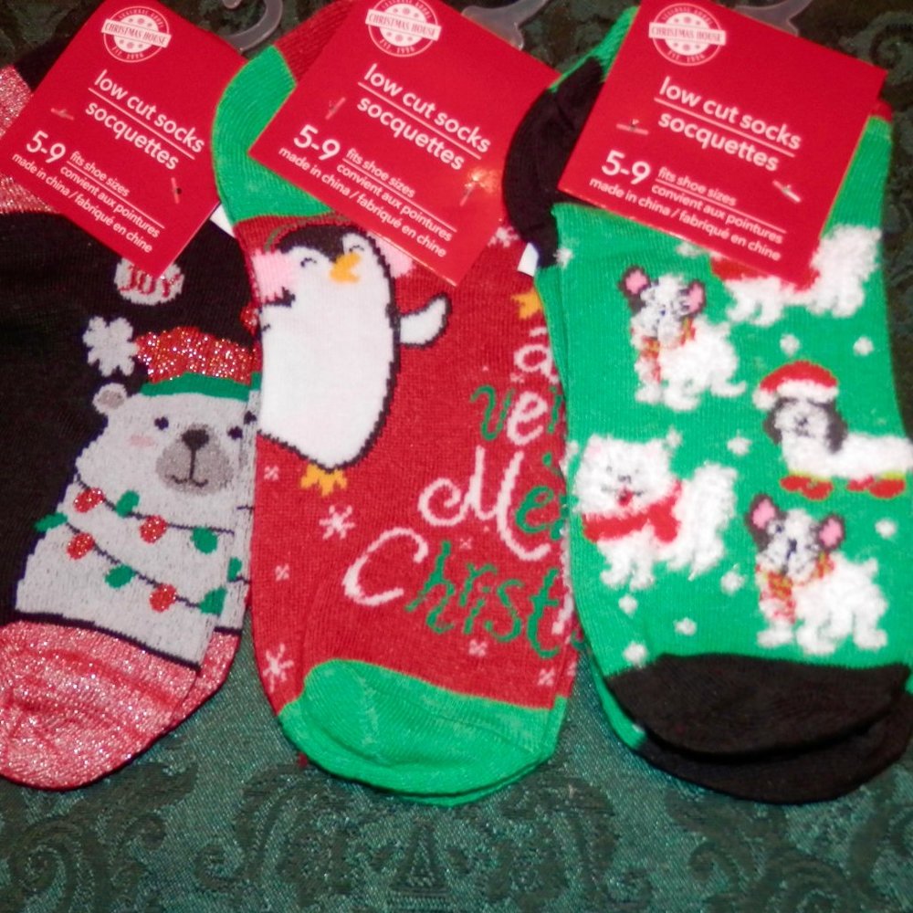 WOMEN'S 3 PACK LOW CUT CHRISTMAS SOCKS * SHOE SIZE 5-9 NEW *